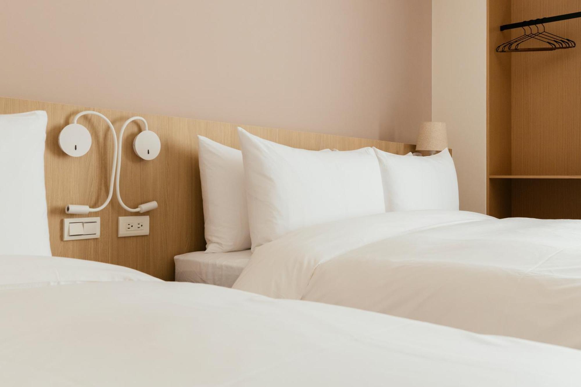 鹹菜巷8號 Otel Tainan Dış mekan fotoğraf