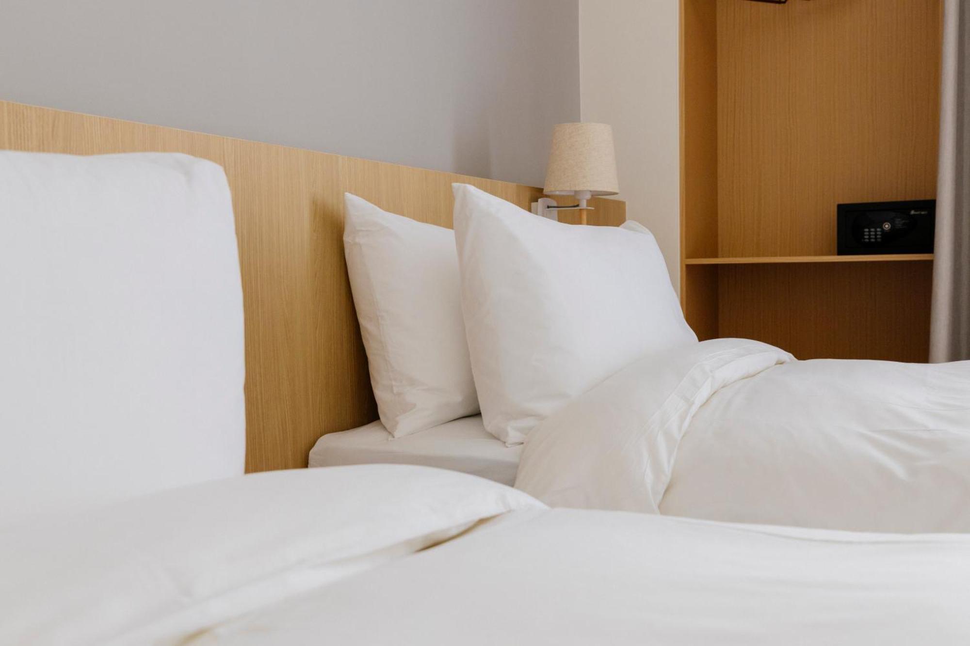 鹹菜巷8號 Otel Tainan Dış mekan fotoğraf