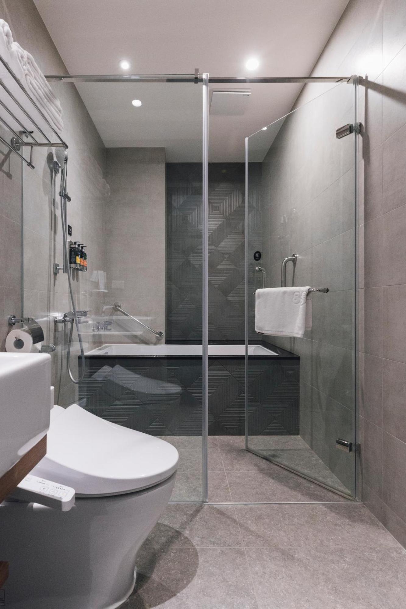 鹹菜巷8號 Otel Tainan Dış mekan fotoğraf