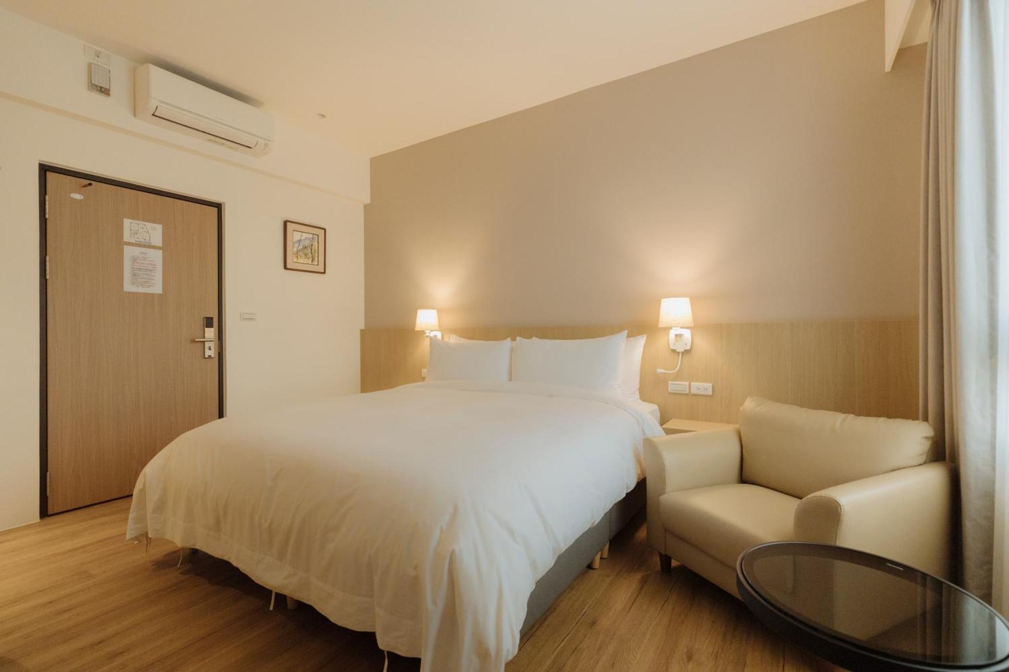 鹹菜巷8號 Otel Tainan Dış mekan fotoğraf